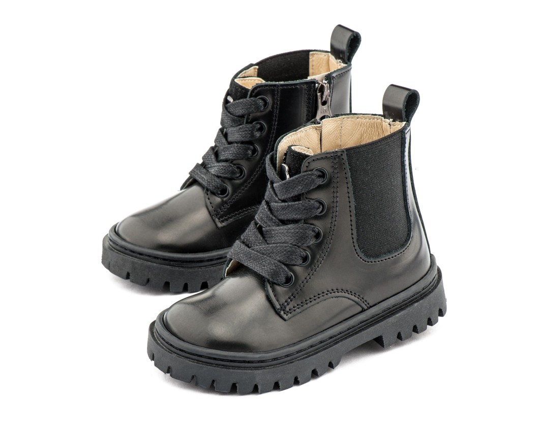 Brogue Boots on zip